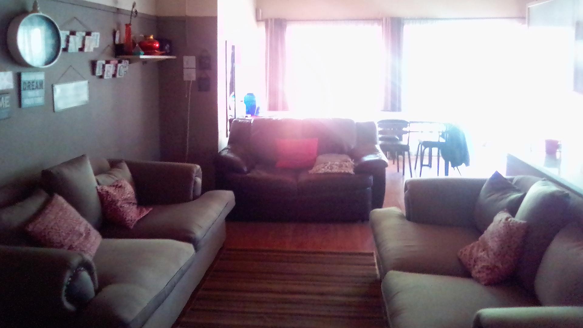 Lounges - 17 square meters of property in Pyramid