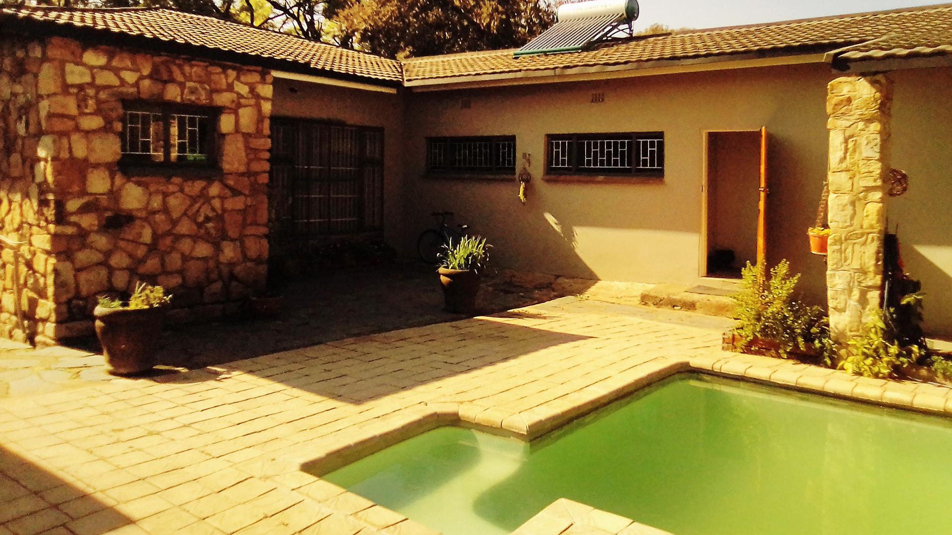 Backyard of property in Pyramid