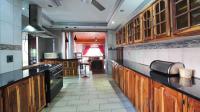 Kitchen - 26 square meters of property in Safarituine