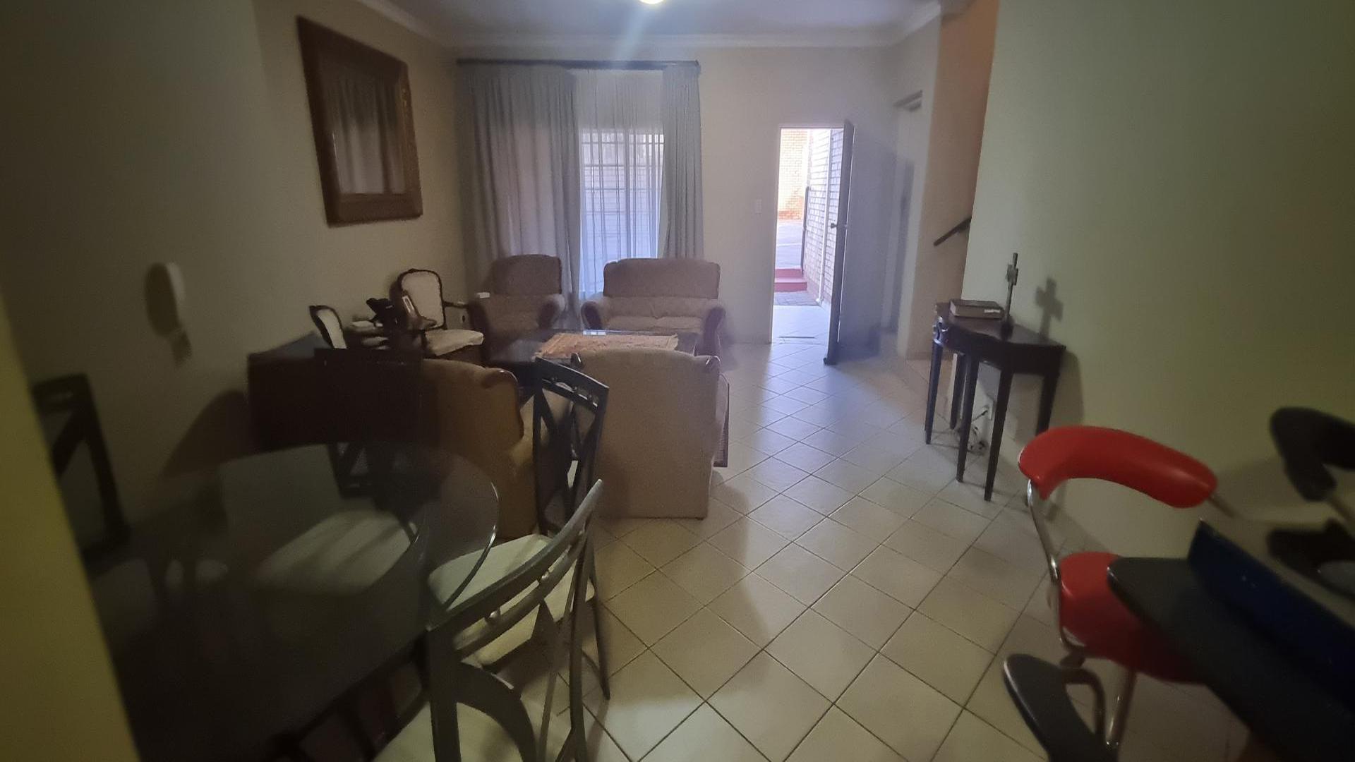 Dining Room of property in Pretorius Park