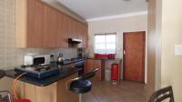 Kitchen - 11 square meters of property in Pretorius Park
