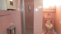 Main Bathroom - 8 square meters of property in Bonaero Park