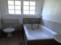 Bathroom 1 of property in Kingsburgh