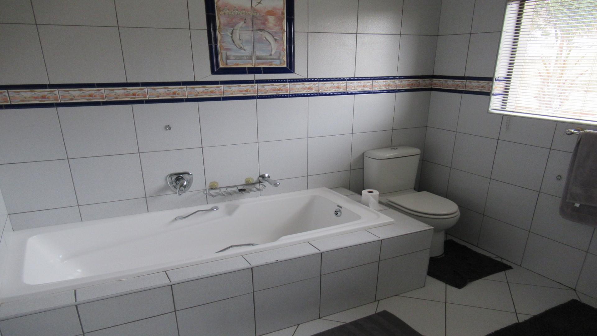Bathroom 3+ of property in Willowbrook