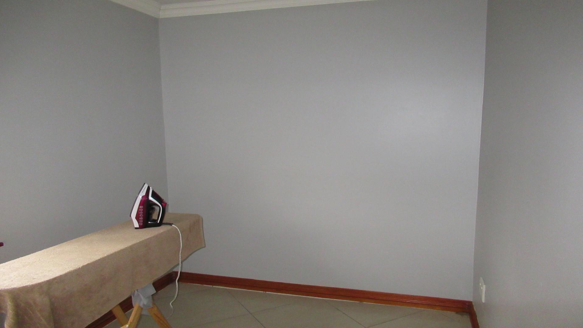 Bed Room 1 - 23 square meters of property in Willowbrook