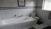 Bathroom 3+ of property in Willowbrook