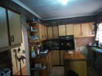 Kitchen - 20 square meters of property in Umhlatuzana 