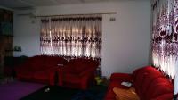 Lounges - 27 square meters of property in Umhlatuzana 