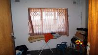 Bed Room 1 - 16 square meters of property in Umhlatuzana 