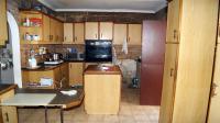 Kitchen - 20 square meters of property in Umhlatuzana 