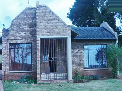 3 Bedroom House for Sale For Sale in Krugersdorp - Home Sell - MR21258