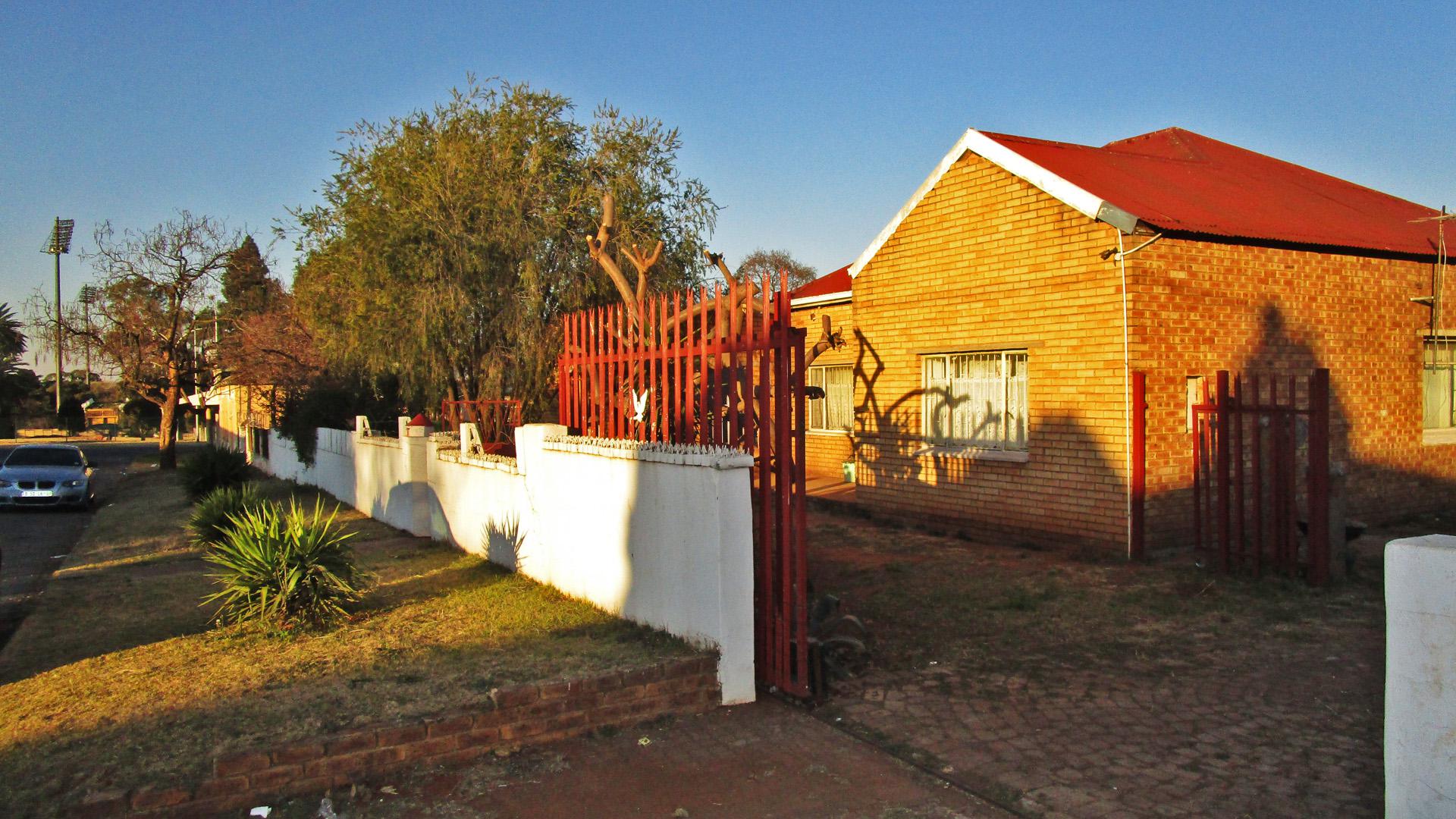 Front View of property in Brakpan