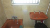 Bathroom 1 - 3 square meters of property in Daveyton