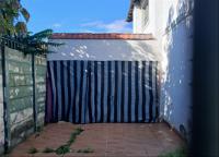 Front View of property in Regency