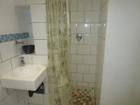 Main Bathroom - 5 square meters of property in Braamfontein