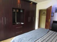 Main Bedroom - 22 square meters of property in Zakariyya Park