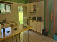 Kitchen - 19 square meters of property in Leisure Bay