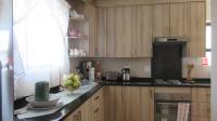 Kitchen - 15 square meters of property in Rua Vista