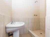 Staff Bathroom - 4 square meters of property in Rua Vista