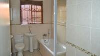 Bathroom 1 - 6 square meters of property in Albemarle