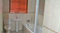 Bathroom 1 - 6 square meters of property in Albemarle