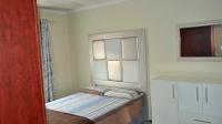 Main Bedroom - 15 square meters of property in Albemarle