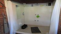 Main Bathroom - 9 square meters of property in Akasia