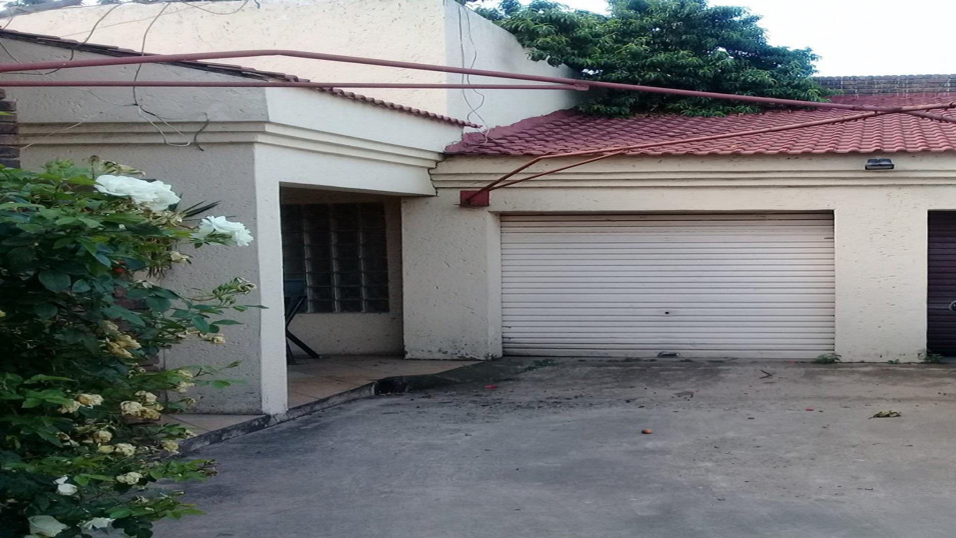Standard Bank EasySell 4 Bedroom House for Sale in Lynnville