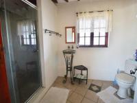 Bathroom 2 - 9 square meters of property in Vaalmarina