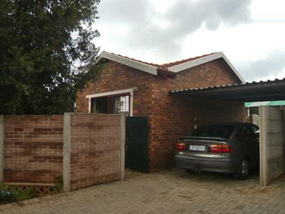 2 Bedroom Simplex for Sale For Sale in Wilgeheuwel  - Home Sell - MR21326