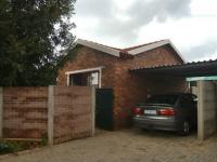 2 Bedroom 1 Bathroom Simplex for Sale for sale in Wilgeheuwel 