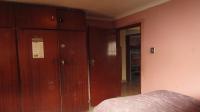 Bed Room 1 - 11 square meters of property in Vereeniging