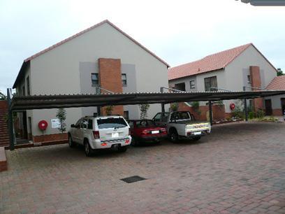 2 Bedroom Simplex for Sale For Sale in Waterkloof - Home Sell - MR21429