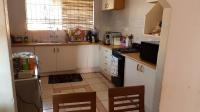 Kitchen - 10 square meters of property in Lenasia South