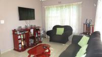 Lounges - 16 square meters of property in Parkrand