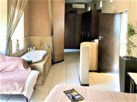Main Bedroom - 36 square meters of property in Nooitgedacht IR