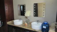 Main Bathroom - 22 square meters of property in Nooitgedacht IR