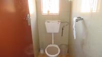 Bathroom 1 - 6 square meters of property in Roodekop