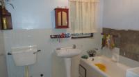 Bathroom 1 - 5 square meters of property in Blue Downs