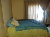 Bed Room 1 - 15 square meters of property in Cashan