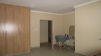 Bed Room 2 - 16 square meters of property in Cashan