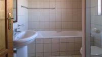 Bathroom 1 - 6 square meters of property in Savannah Country Estate