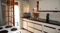 Kitchen - 11 square meters of property in Berton Park