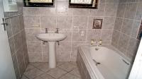 Main Bathroom - 6 square meters of property in Umtentweni