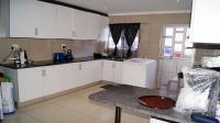 Kitchen - 33 square meters of property in Malvern - DBN