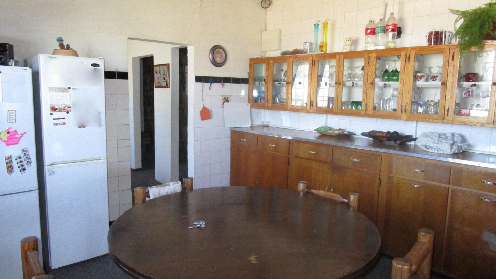 Kitchen - 14 square meters of property in Mapleton