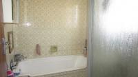 Bathroom 1 - 6 square meters of property in Mapleton