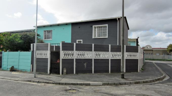2 Bedroom Duplex for Sale For Sale in Elsies River - Home Sell - MR216179