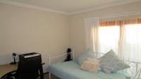 Bed Room 1 - 23 square meters of property in Carlswald North Estate