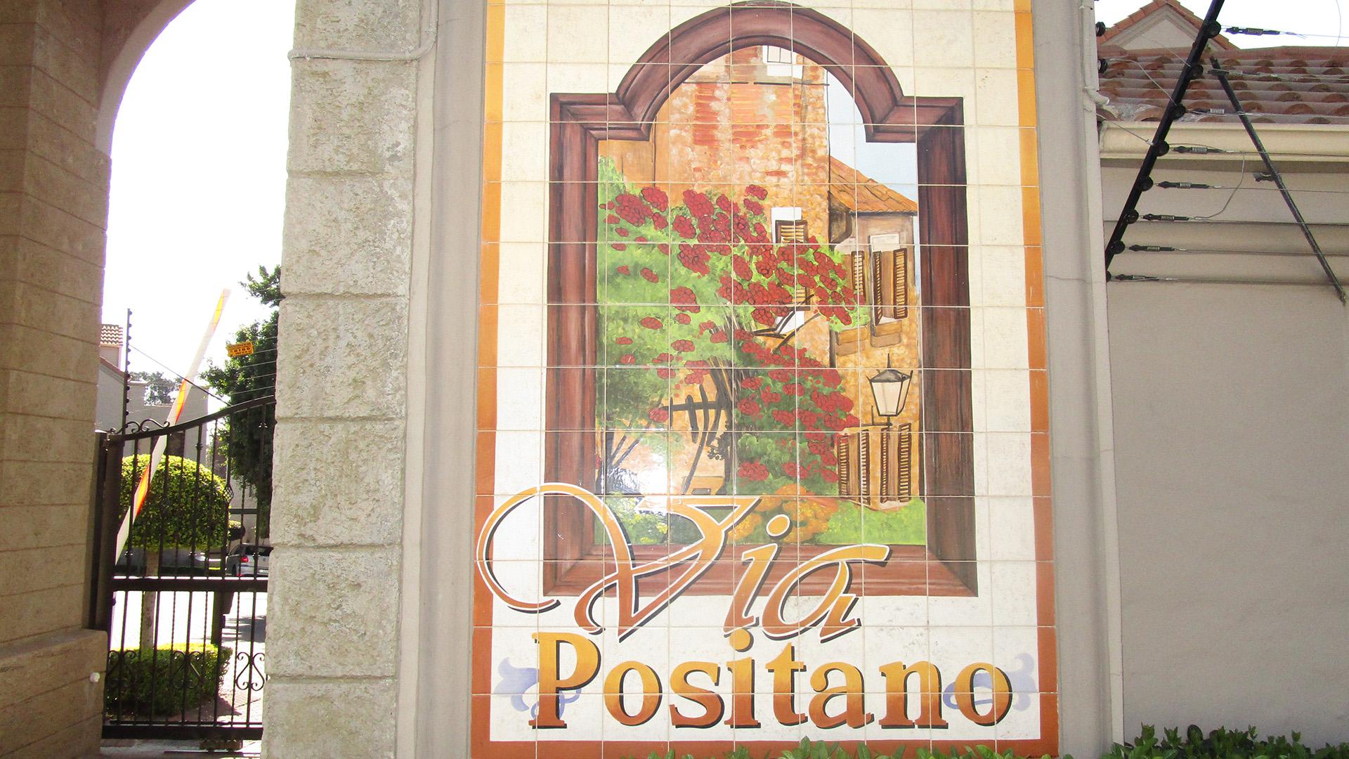 Front View of property in Paulshof